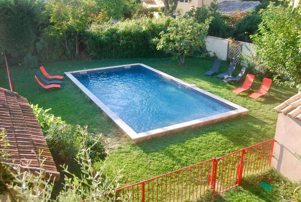 Les Volets Bleus Provence Villa Salon-de-Provence Exterior foto